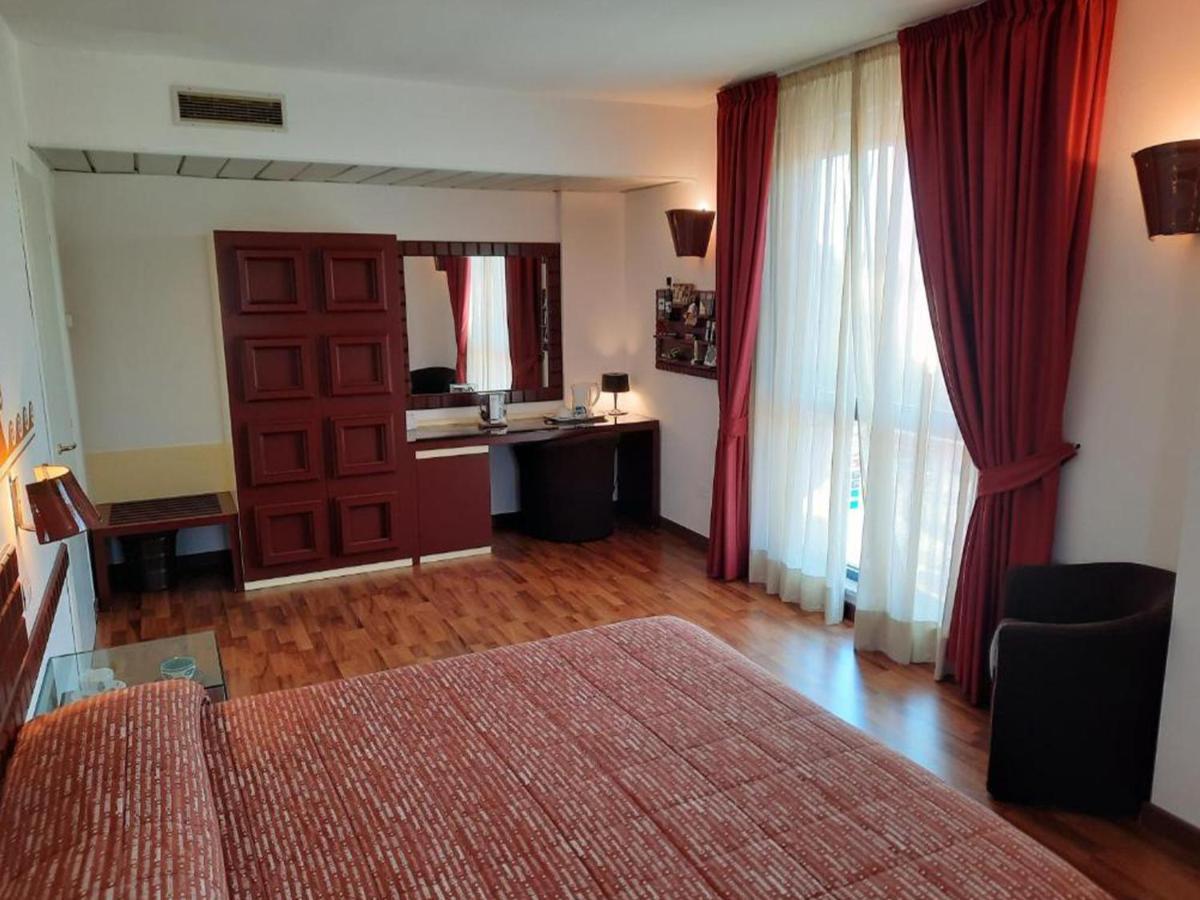 Chocohotel Перуджа Екстер'єр фото